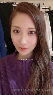 血玲珑漫画贵在真实！女友敏感体质一碰就喷水，阴蒂肥【完整版50分钟已上传下面】